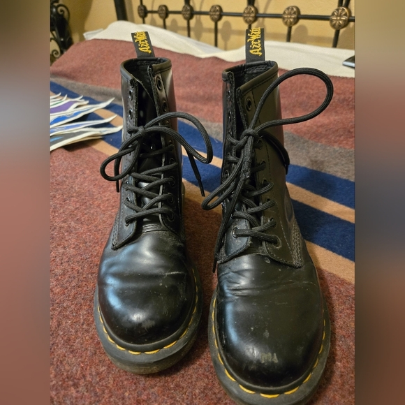 Dr. Martens 1460 W Leather Lace Up Boots Ladies Size 6US USED - Picture 2 of 9